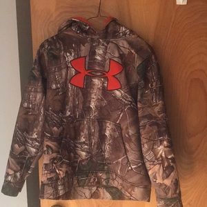 Under Armour camo boys hoodie